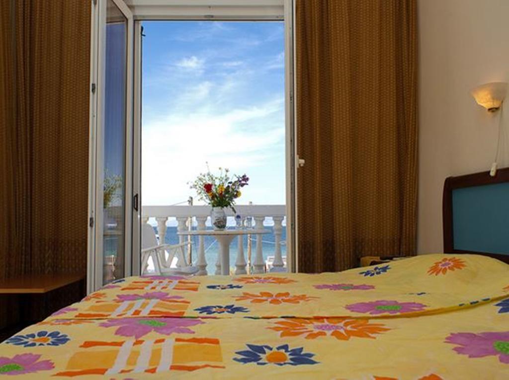 Aegean Hotel Agia Triada  Room photo